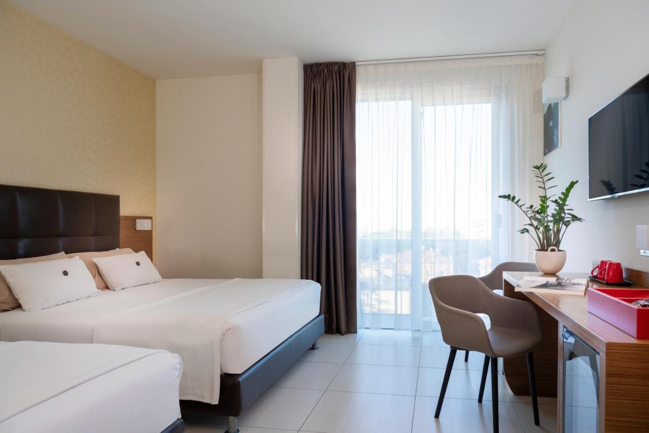 Aqua Hotel Rimini Eksteriør bilde
